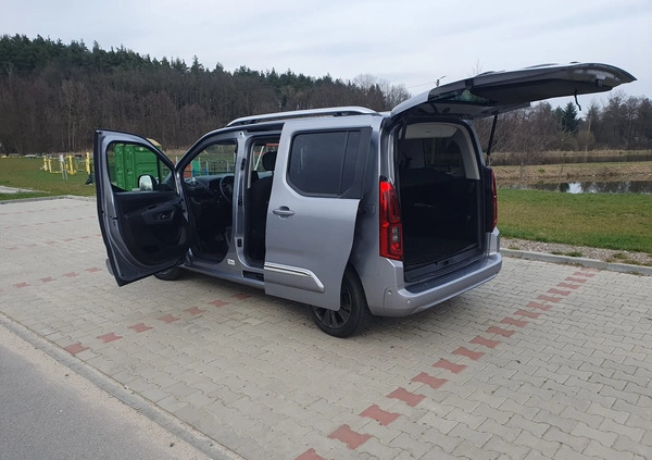 Toyota Proace City Verso cena 94000 przebieg: 98000, rok produkcji 2020 z Stryków małe 16